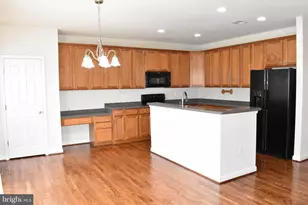 1310 Walker Dr, Fredericksburg, VA 22401 - Photo 7