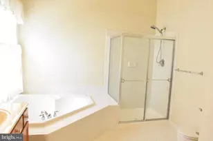 1310 Walker Dr, Fredericksburg, VA 22401 - Photo 27