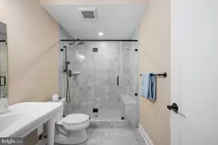 703 Weedon St, Fredericksburg, VA 22401 - Photo 25
