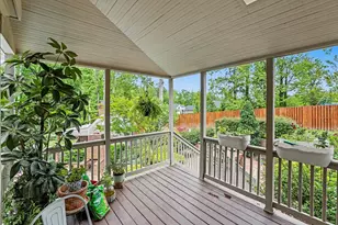 301 Falling Creek Rd, Fredericksburg, VA 22401 - Photo 13