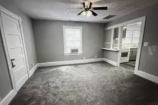 807 Wolfe St, Fredericksburg, VA 22401 - Photo 3