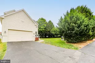 1002 W Kensington Cir, Fredericksburg, VA 22401 - Photo 55
