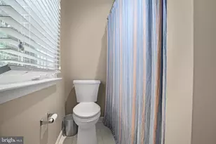 1002 W Kensington Cir, Fredericksburg, VA 22401 - Photo 33