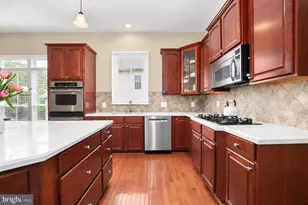 1002 W Kensington Cir, Fredericksburg, VA 22401 - Photo 15