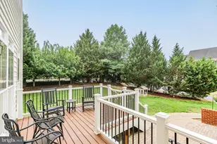 1002 W Kensington Cir, Fredericksburg, VA 22401 - Photo 49