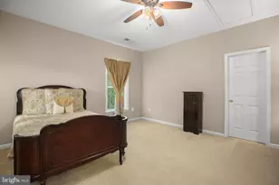 1002 W Kensington Cir, Fredericksburg, VA 22401 - Photo 29