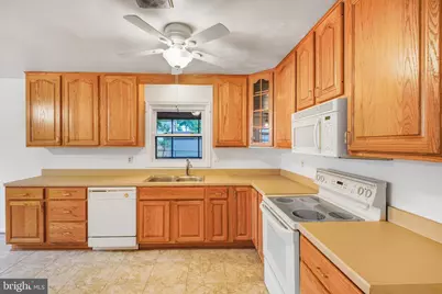 408 Deerwood Drive, Fredericksburg, VA 22401 - Photo 7