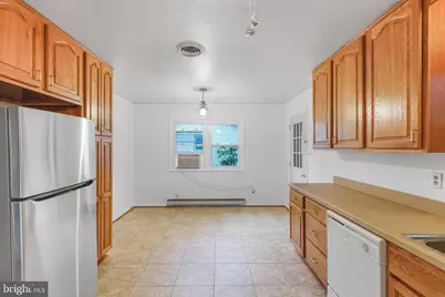 408 Deerwood Drive, Fredericksburg, VA 22401 - Photo 9