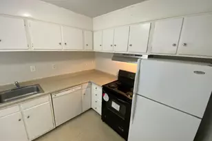 809 Denton Cir, Fredericksburg, VA 22401 - Photo 9
