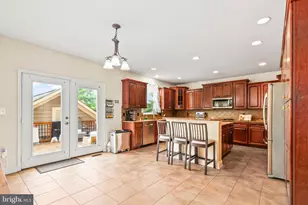 1402 Sands Cir, Fredericksburg, VA 22401 - Photo 15