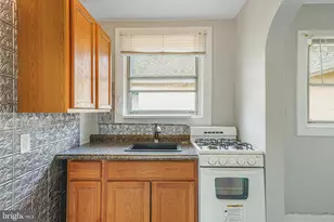 1004 Prince Edward St, Fredericksburg, VA 22401 - Photo 5