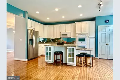1040 Hotchkiss Place, Fredericksburg, VA 22401 - Photo 11