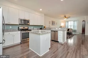 1418 Hudgins Farm Cir, Fredericksburg, VA 22408 - Photo 7