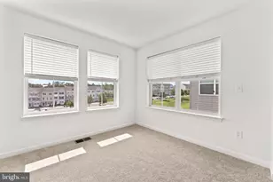 1418 Hudgins Farm Cir, Fredericksburg, VA 22408 - Photo 21