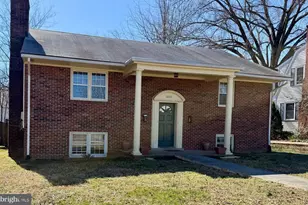 1212 Payne St, Fredericksburg, VA 22401 - Photo 1