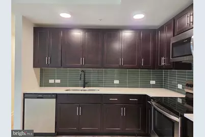102 Hanover Street #204, Fredericksburg, VA 22401 - Photo 5
