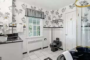 812 Beverly Dr, Fredericksburg, VA 22401 - Photo 19