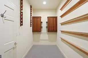 812 Beverly Dr, Fredericksburg, VA 22401 - Photo 41