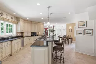 812 Beverly Dr, Fredericksburg, VA 22401 - Photo 9