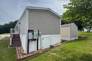 9740 Glenwood Dr, Fredericksburg, VA 22408 - Photo 3
