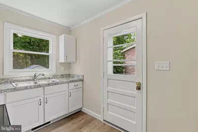 2005 New Kent Street, Fredericksburg, VA 22401 - Photo 25