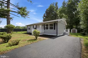 2005 New Kent St, Fredericksburg, VA 22401 - Photo 3