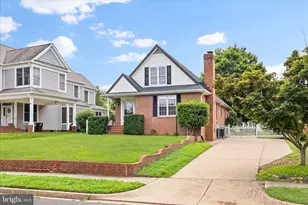 408 Riverside Dr, Fredericksburg, VA 22401 - Photo 1
