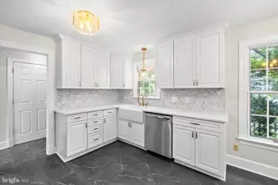 408 Riverside Dr, Fredericksburg, VA 22401 - Photo 13