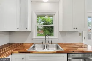 207 South St, Fredericksburg, VA 22401 - Photo 5