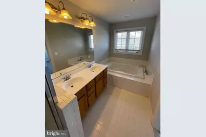 1023 Hotchkiss Place, Fredericksburg, VA 22401 - Photo 23