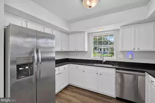 427 Palmer St, Fredericksburg, VA 22401 - Photo 13