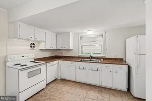 117 Hillcrest Dr, Fredericksburg, VA 22401 - Photo 9