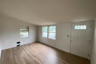 900 White St, Fredericksburg, VA 22401 - Photo 3