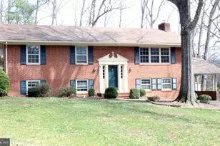 5 Warfield Pl, Fredericksburg, VA 22401 - Photo 1