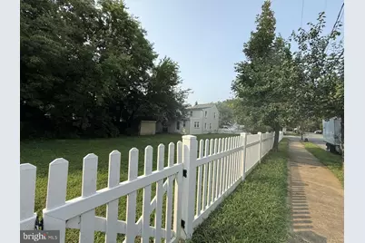1813 Washington Avenue, Fredericksburg, VA 22401 - Photo 5