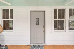 1233 Dandridge St, Fredericksburg, VA 22401 - Photo 7