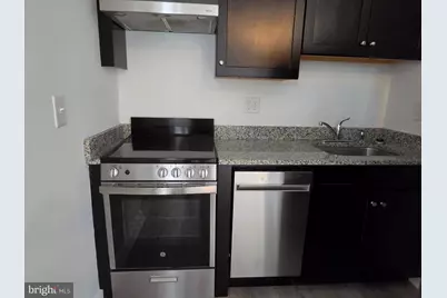 2205 Princess Anne Street #201, Fredericksburg, VA 22401 - Photo 3