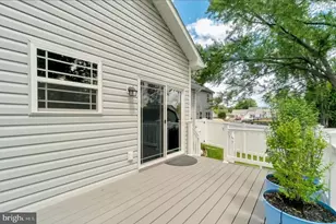 106 Ridgeway St, Fredericksburg, VA 22401 - Photo 3