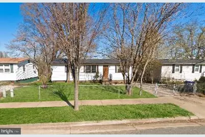 1918 Howard Avenue, Fredericksburg, VA 22401 - Photo 1