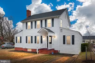 1802 Augustine Ave, Fredericksburg, VA 22401 - Photo 1