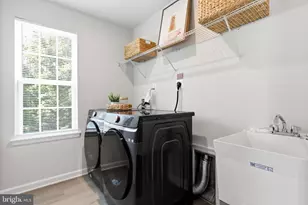 1118 Dovetail Cir, Fredericksburg, VA 22401 - Photo 23