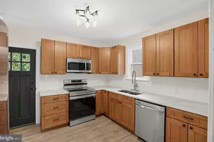 2401 Lafayette Blvd, Fredericksburg, VA 22401 - Photo 3