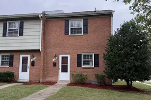 539 Willis St, Fredericksburg, VA 22401 - Photo 1