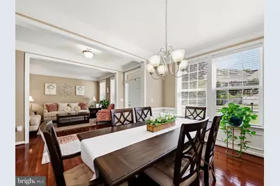 1024 W Kensington Circle, Fredericksburg, VA 22401 - Photo 5