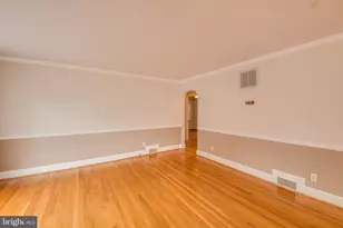 823 Moncure St, Fredericksburg, VA 22401 - Photo 5