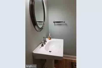 4021 University Drive #201, Fairfax, VA 22030 - Photo 5