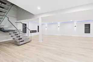 9900 Barbara Ann Ln, Fairfax, VA 22032 - Photo 13