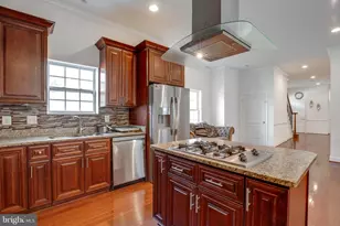 3954 Walnut St, Fairfax, VA 22030 - Photo 9