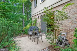 3800 Hemlock Way, Fairfax, VA 22030 - Photo 25