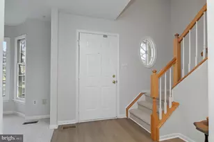 3916 Oak St, Fairfax, VA 22030 - Photo 9